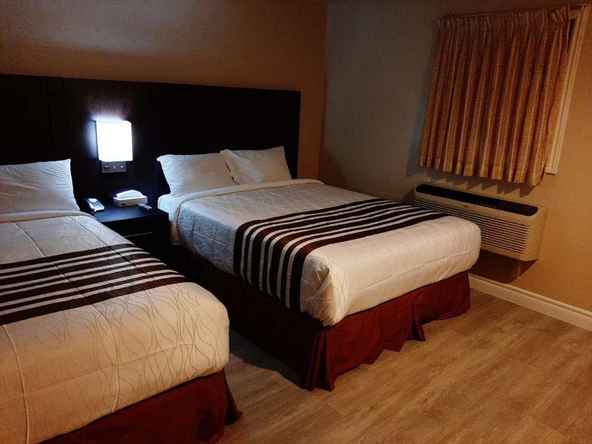 Silver Maple Motel Haliburton Dış mekan fotoğraf